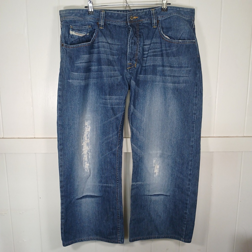 Diesel Levan Jeans Mens 42x28 Short Blue Distressed Relaxed Fit Made in Italy
